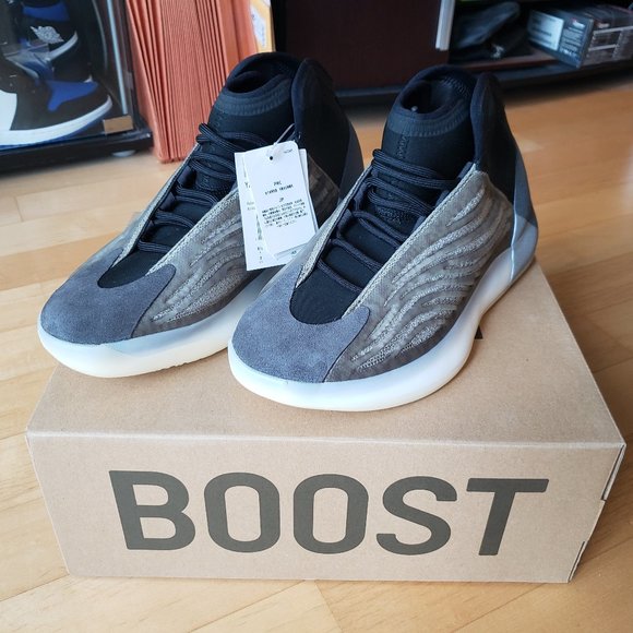 Yeezy QNTM Barium - Picture 3 of 6